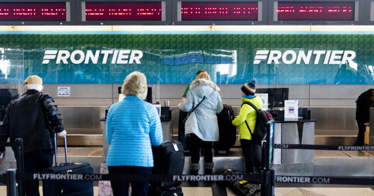 221114-frontier-airlines-customer-refunds-se-351p-07dd50.jpg