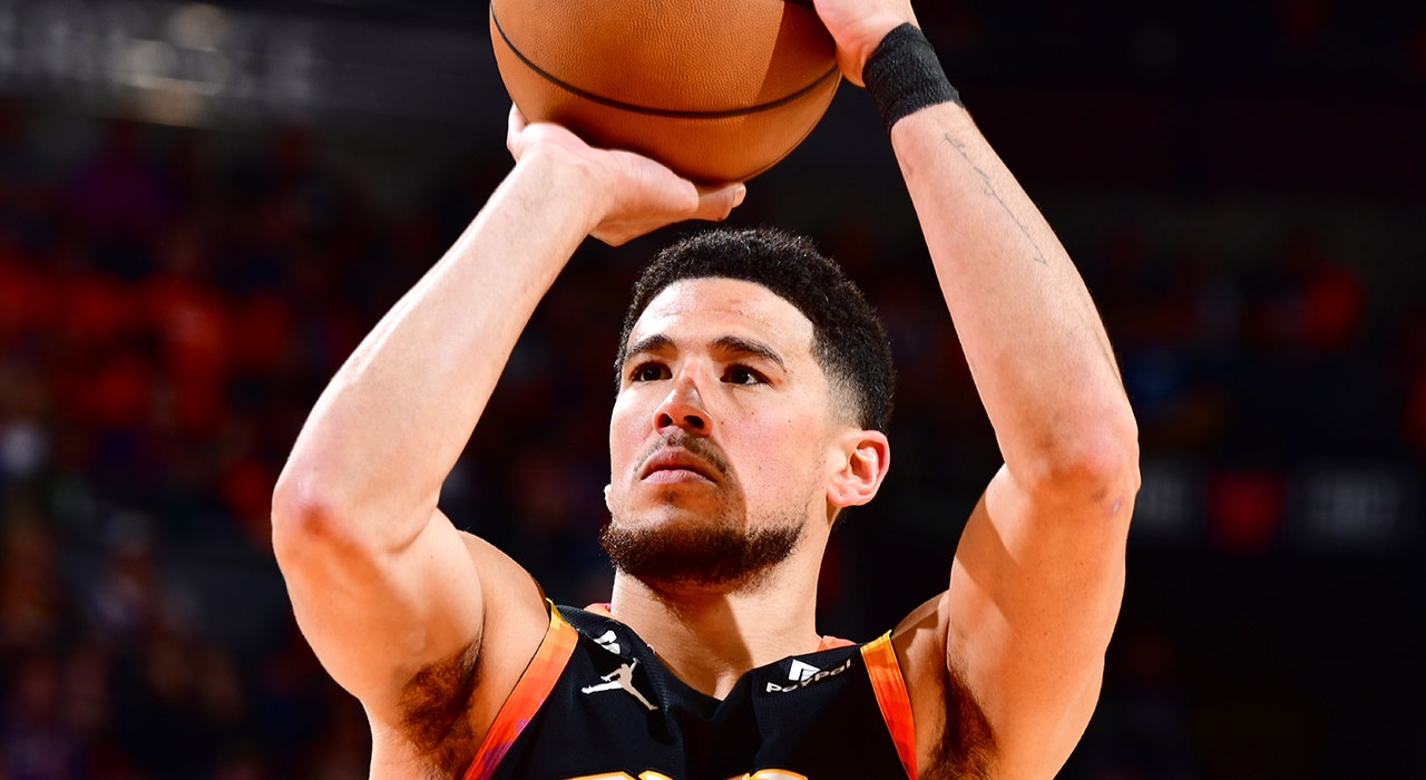 Devin-Booker-1.jpg