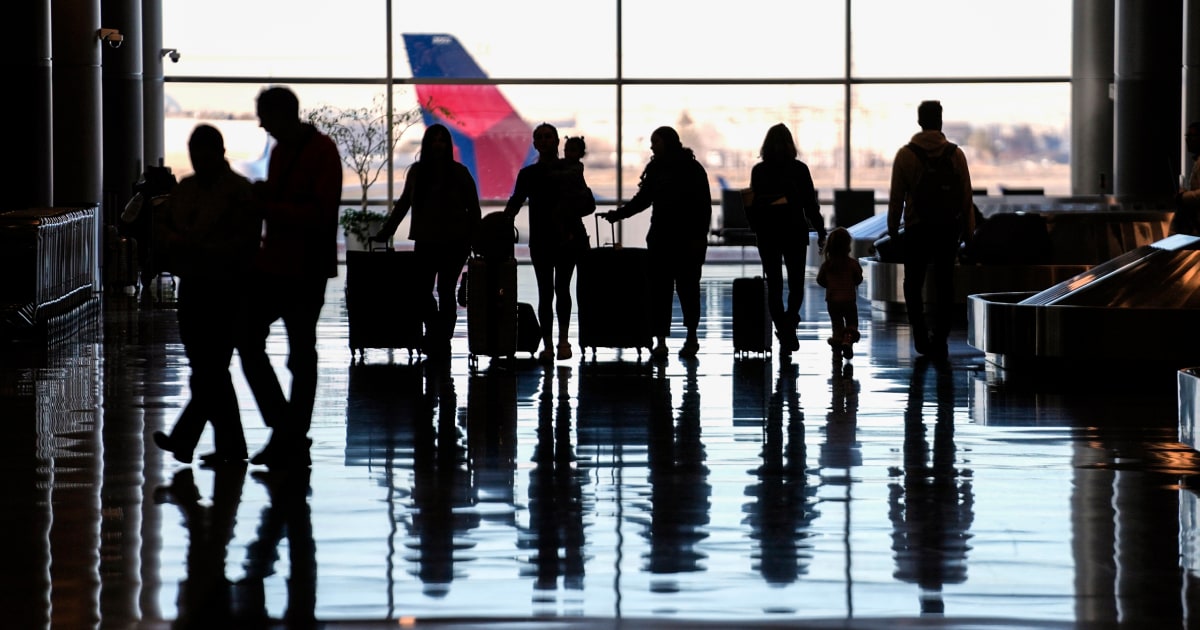 231101-salt-lake-city-airport-ew-658p-18874a.jpg