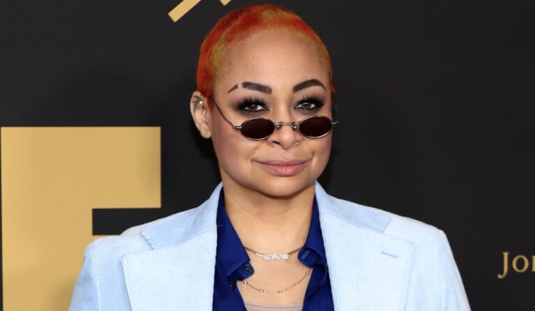 Aht-Aht-Raven-Symone-Dishes-On-Requiring-Relationship-NDAs-Before-The-Naughty-Time-Comes-scaled.jpg