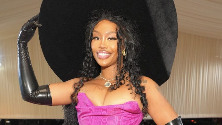 SZA-Declares-Industry-Pressure-Did-NOT-Influence-Her-Decision-To-Get-Plastic-Surgery.jpg