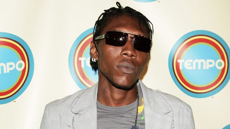 Vybz-Kartel-Reportedly-Battling-Life-Threatening-Illness-Heart-Condition-Amid-23-Hour-Lockdown-In-Prison-scaled.jpg