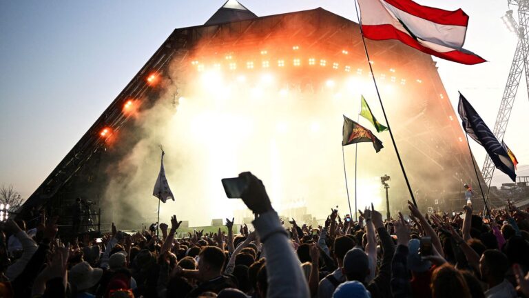 skynews-pyramid-glastonbury_6117898.jpg