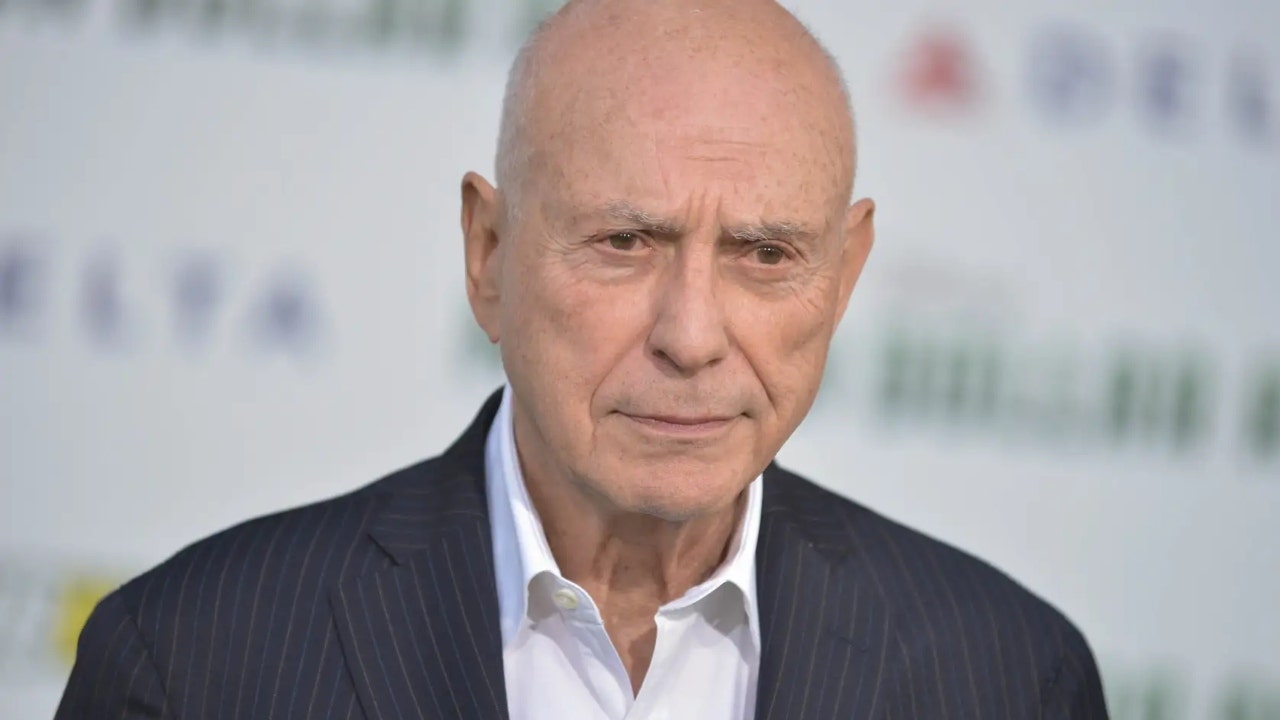 1114-alan-arkin.jpg