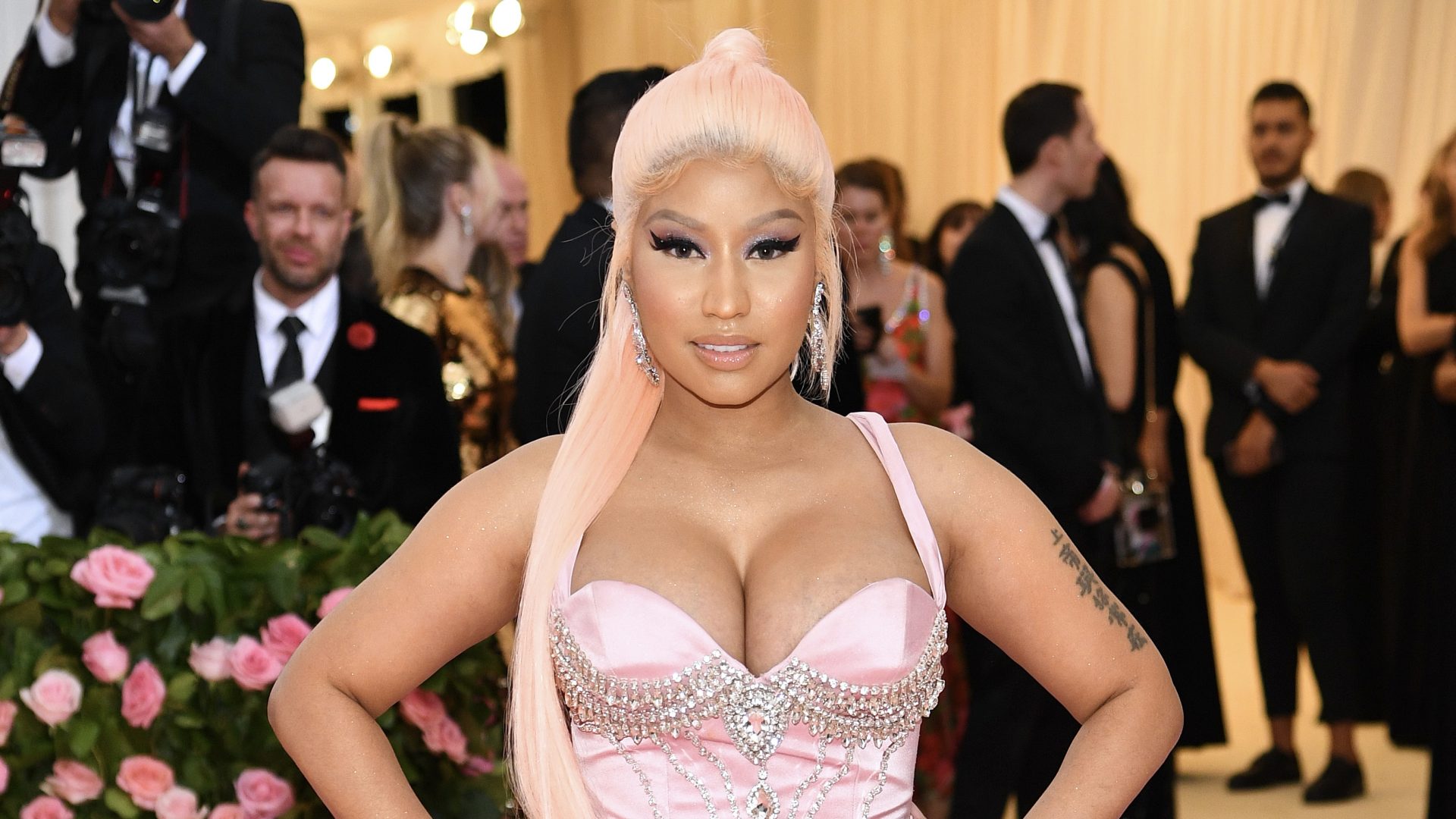 Nicki-Minaj-Confirms-She-Underwent-Breast-Reduction-Surgery-scaled.jpg