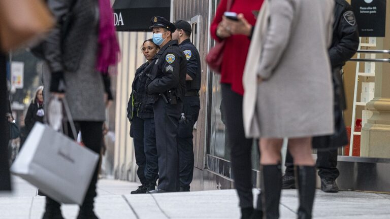 RETAIL-THEFT-STORE-CA-GETTY.jpg