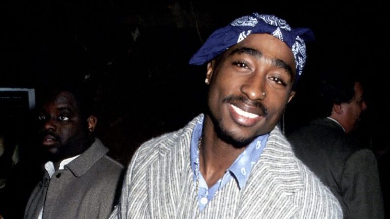 Tupac-To-Receive-Posthumous-Star-On-The-Hollywood-Walk-Of-Fame-Almost-27-Years-After-His-Passing-scaled-e1685624273130.jpg