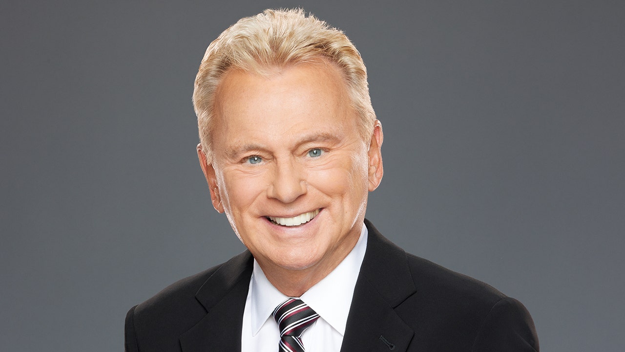 pat-sajak-wheel-of-fortune.jpg