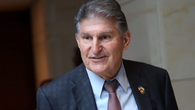 senator-joe-manchin-democrat-west-virginia.jpg