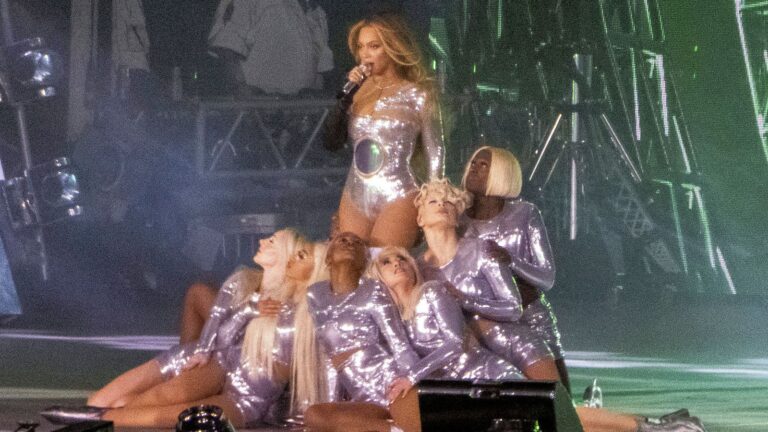 skynews-beyonce-stockholm-renaissance_6187775.jpg