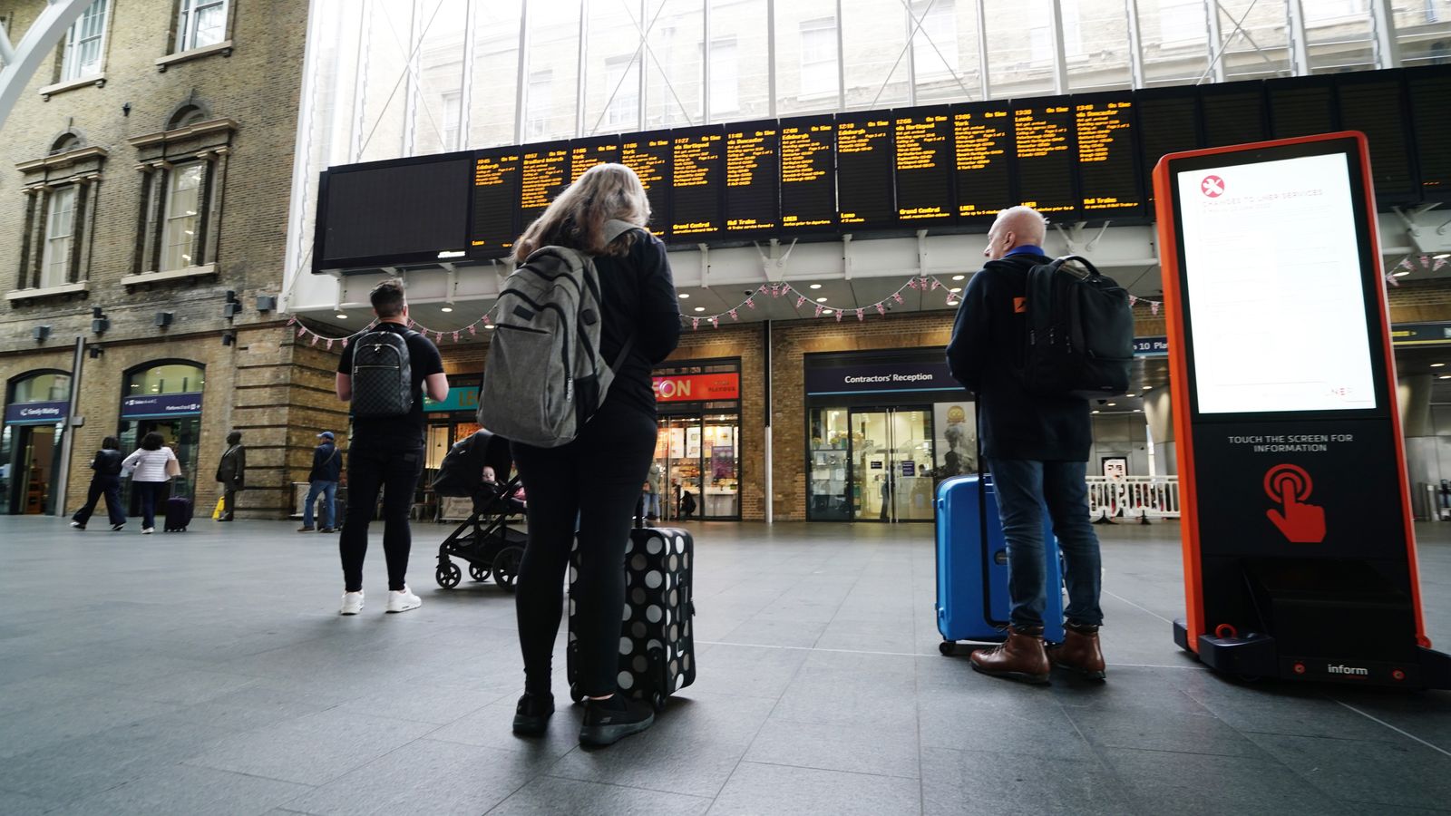 skynews-kings-cross-aslef-strike_6173860.jpg