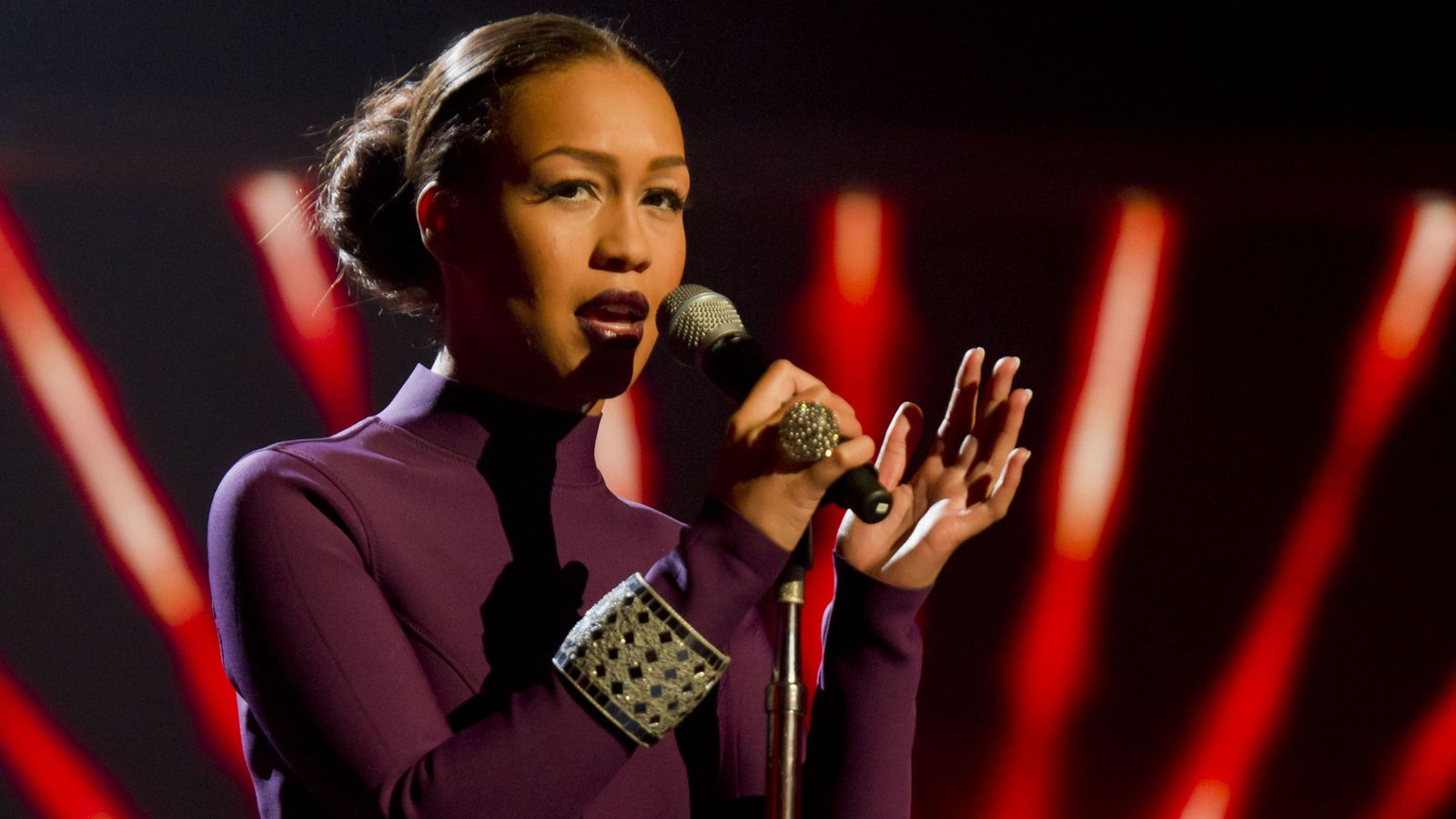 skynews-rebecca-ferguson-singer_6181413.jpg