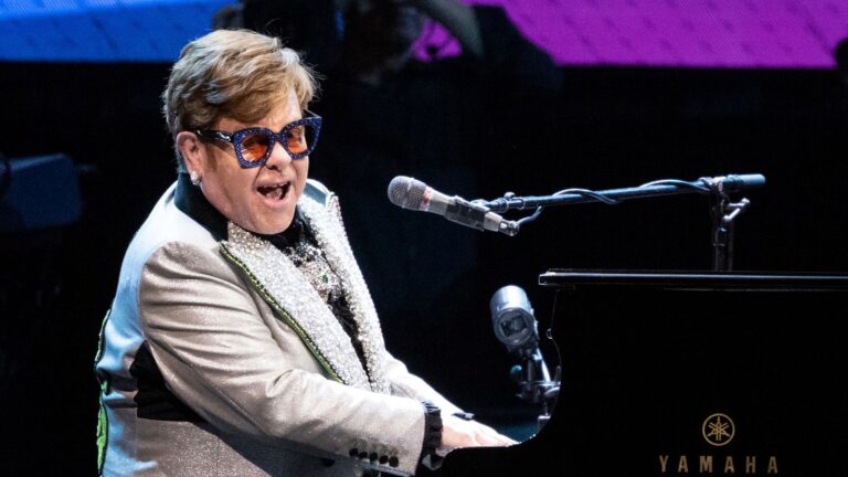 skynews-sir-elton-john-glastonbury_6173880.jpg