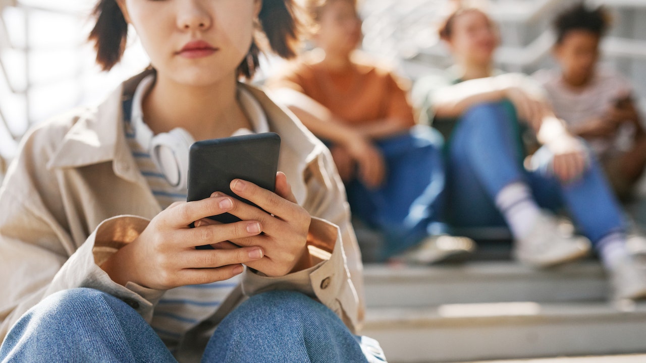 teen-girl-on-phone.jpg