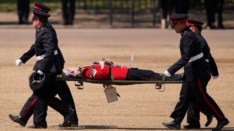 uk-soldier-on-stretcher.jpg