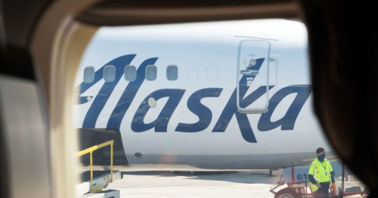 230412-alaska-airlines-mb-1212-3dc5d2.jpg