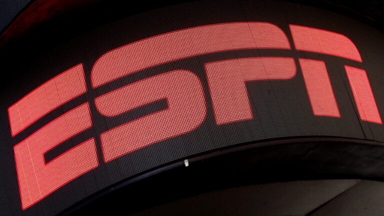 ESPN-LOGO-TIMES-SQUARE-e1635386607181.jpg