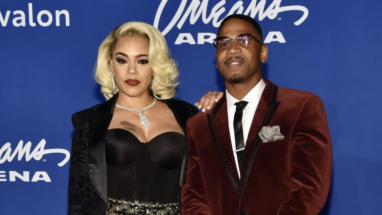 Faith-Evans-Reportedly-Settles-Divorce-Terms-With-Stevie-J-1-scaled.jpg