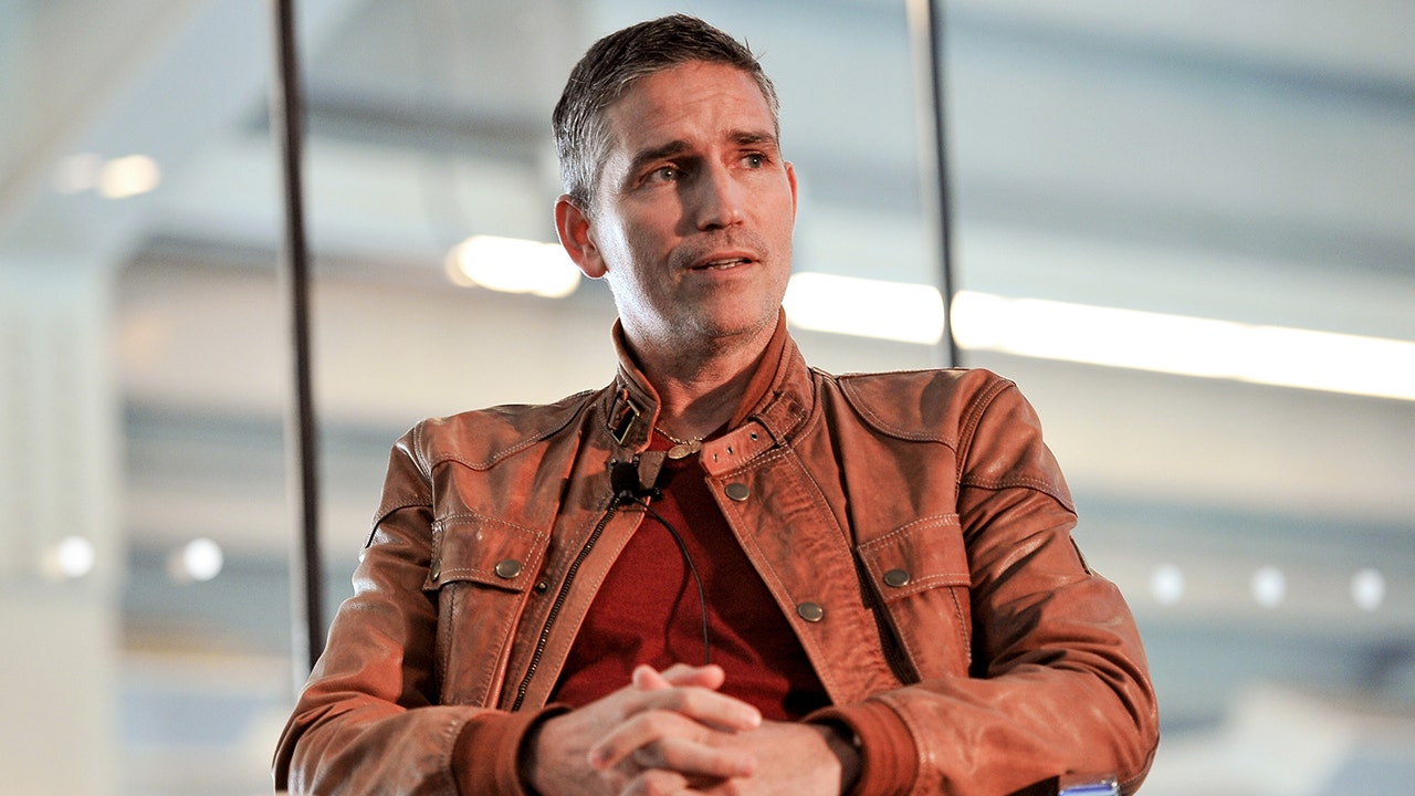 Jim_Caviezel.jpg