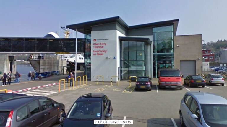 skynews-oban-ferry-terminal_6211388.jpg