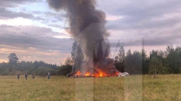 Russia-plane-crash.jpg