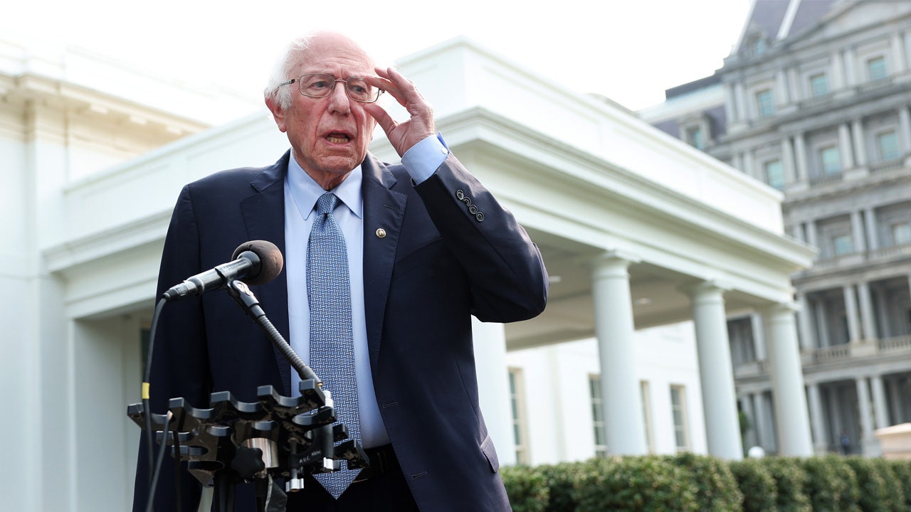 bernie-sanders-white-house_getty.jpg