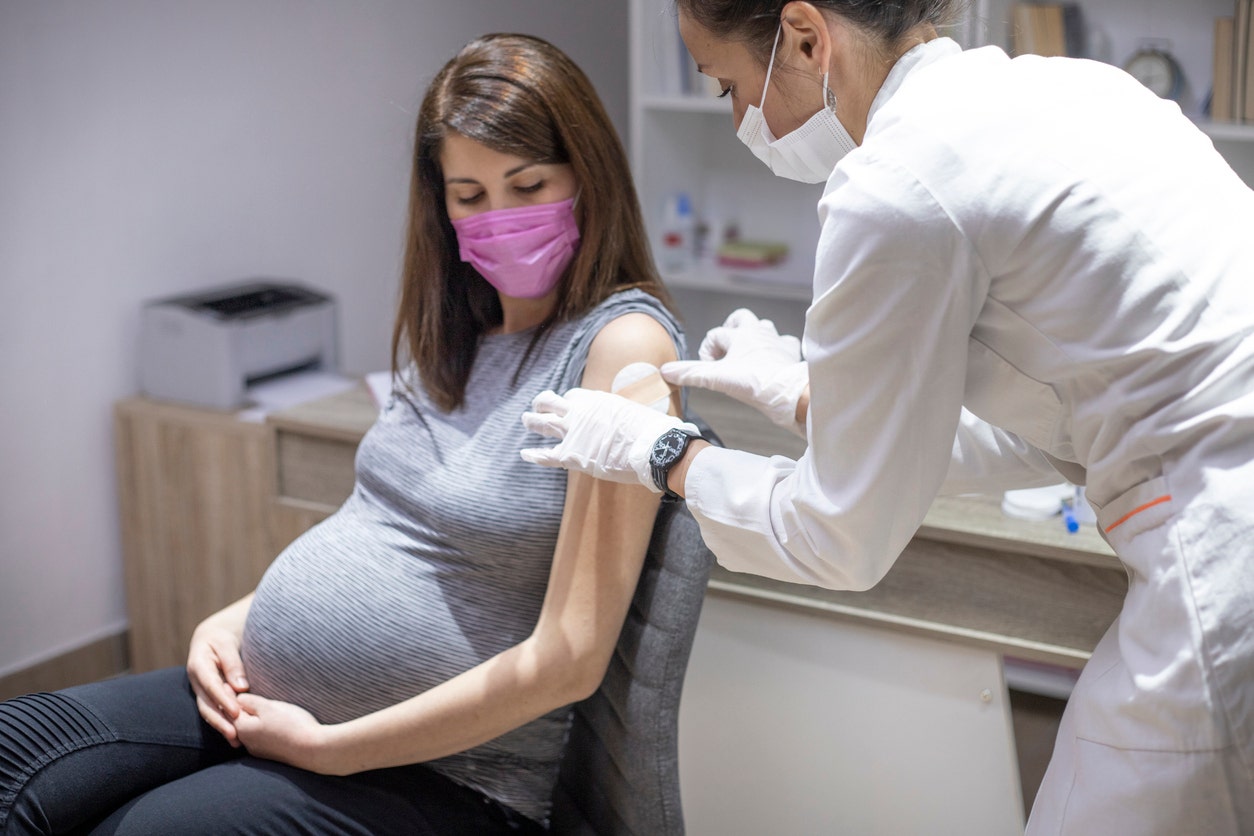 pregnant-woman-vaccine.jpg