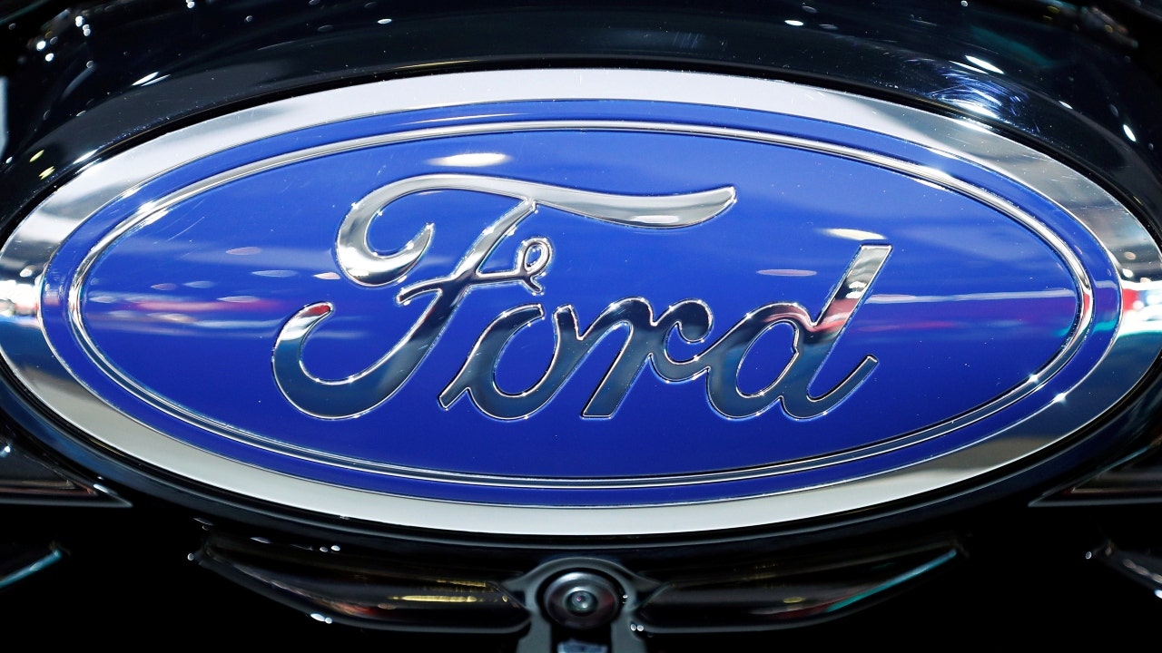 Ford-1.jpg