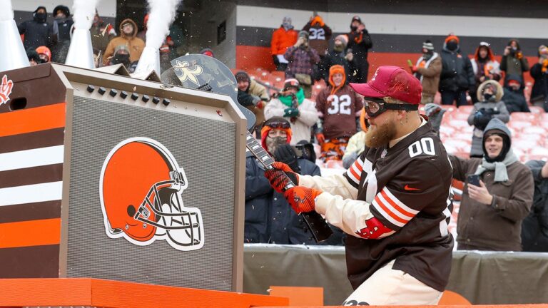 jake-paul-browns-1.jpg