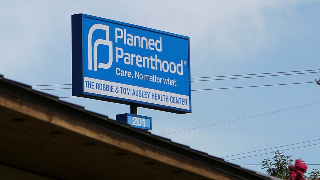 2023-10-24T010921Z_3_LYNXMPEJ9N016_RTROPTP_4_TEXAS-PLANNED-PARENTHOOD-LAWSUIT.jpg