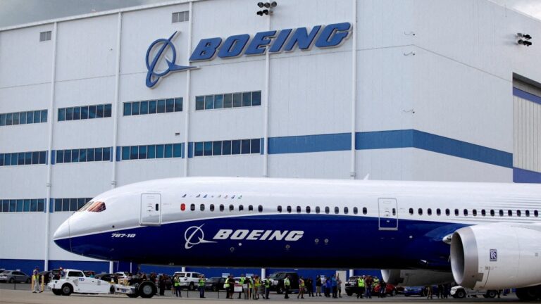 Boeing-1.jpg