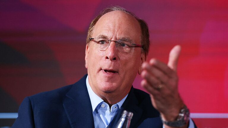 Larry-Fink.jpg