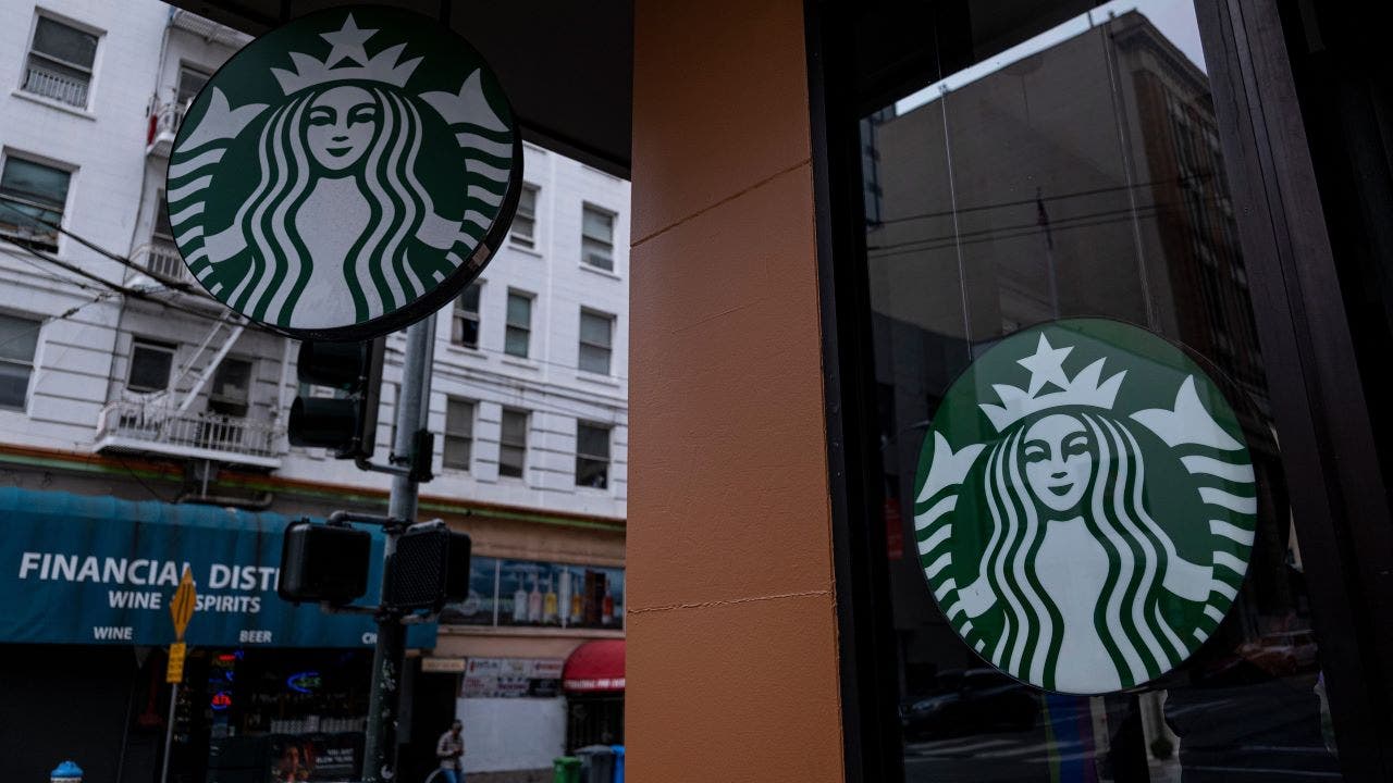 Starbucks-San-Francisco-GettyImages-1242245362.jpg