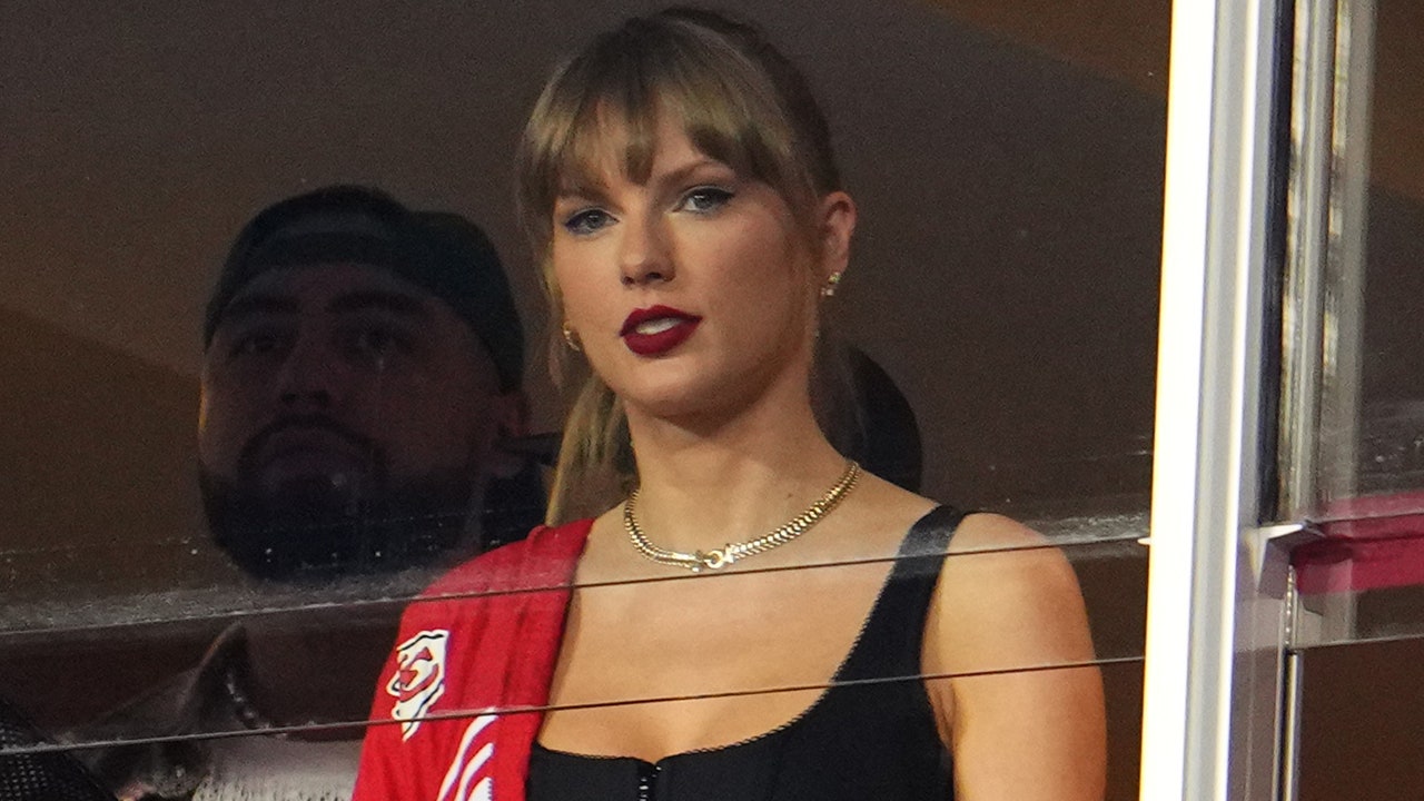 Taylor-Swift24.jpg