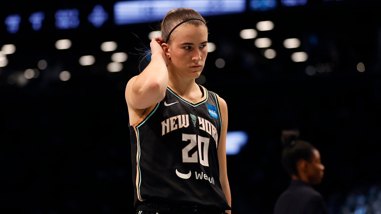 sabrina_ionescu_3.jpg