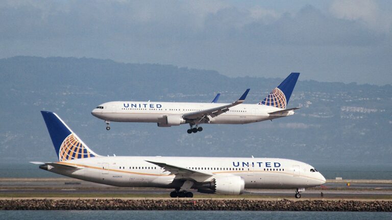 united-airlines-planes.jpg