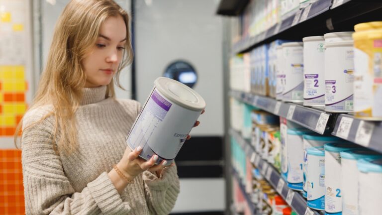 woman-shopping-powdered-milk.jpg