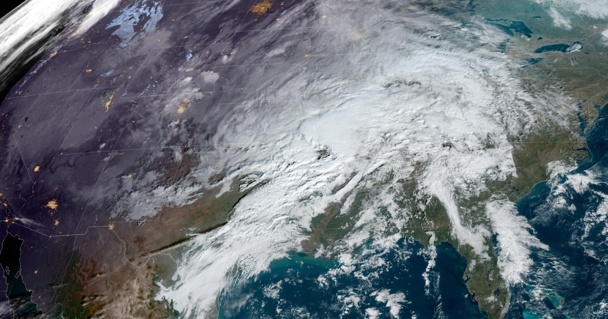 231120-noaa-satellite-mn-0950-60df44.jpg