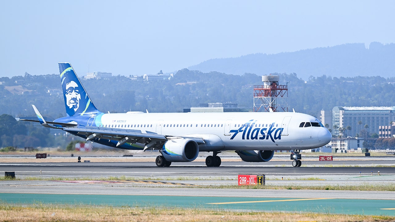 Alaska-Airlines-2.jpg