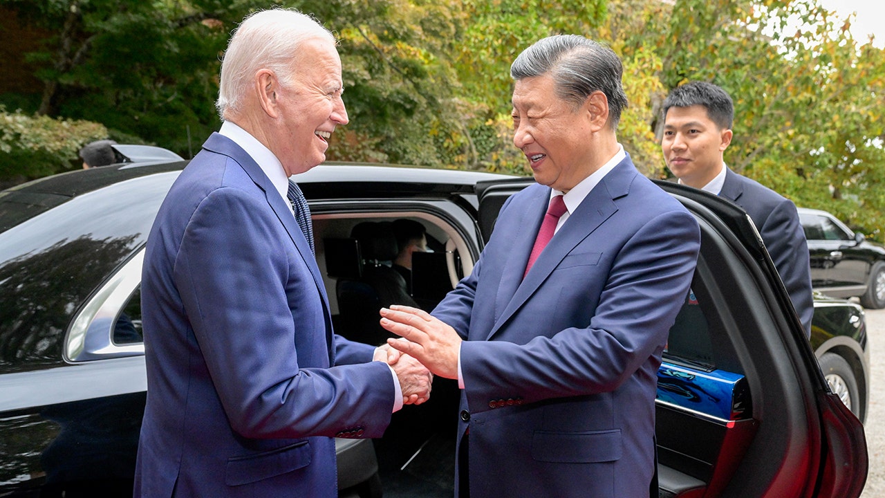 BIDEN-XI-APEC-GETTY.jpg