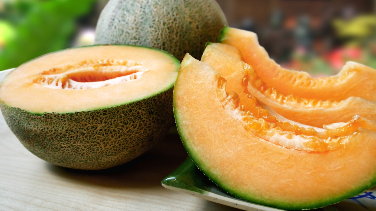 Cantaloupe-melon-istock.jpg