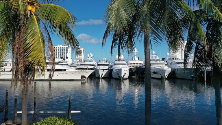 FT-LAUDERDALE-BOAT-SHOW-GETTY.jpg