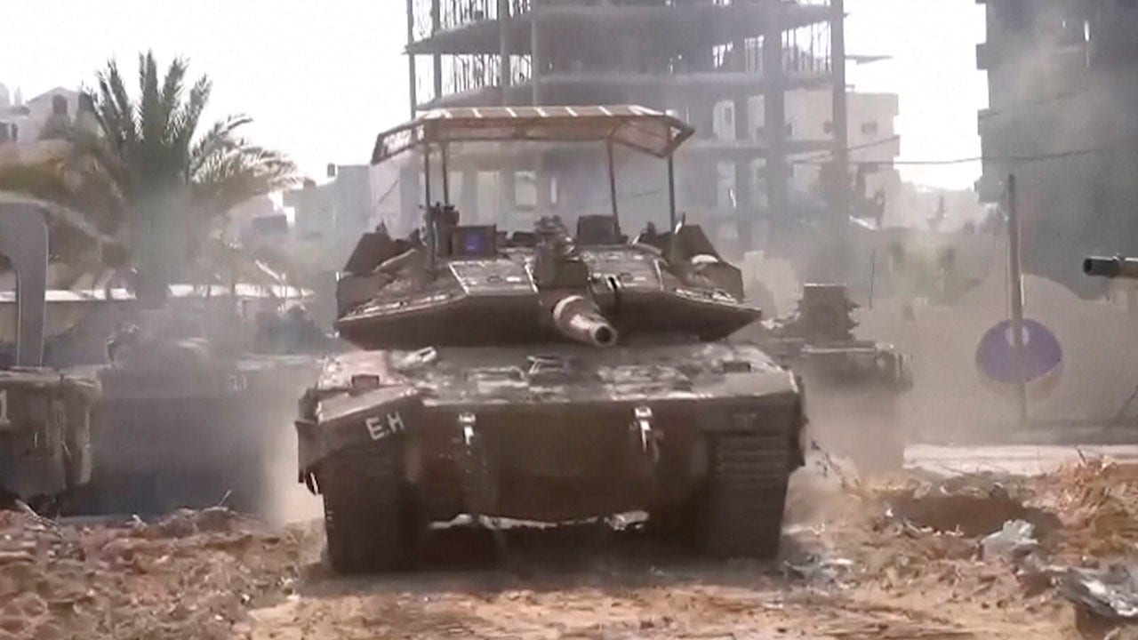 Israel-tank-in-Gaza.jpg