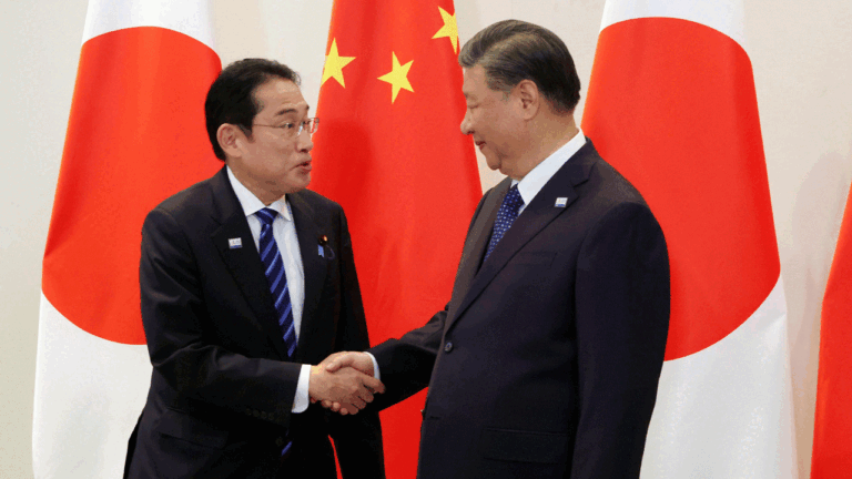 Kishida-Jinping.gif