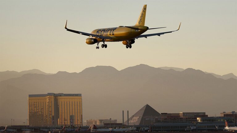 Las-Vegas-airport.jpg