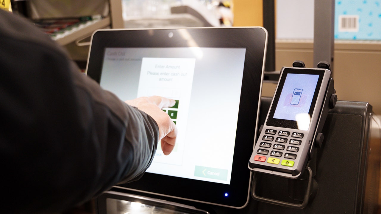 Self-checkout-iStock.jpg