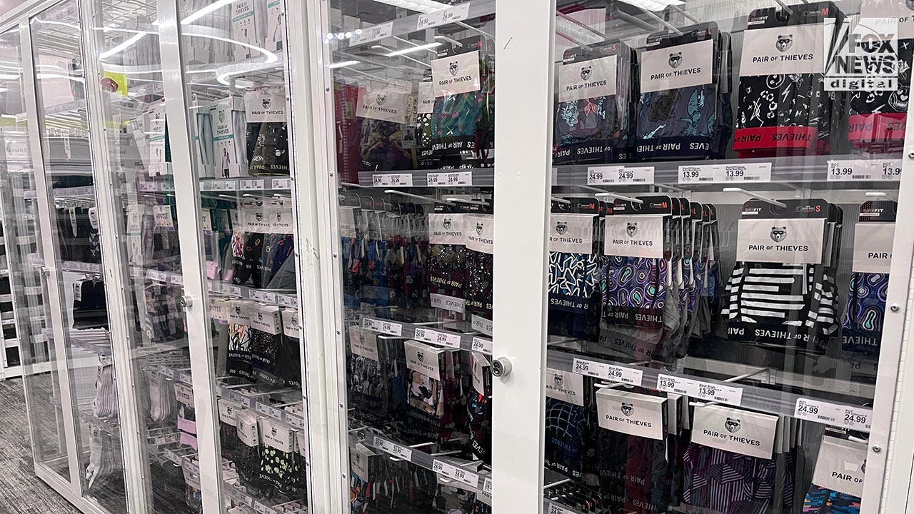 Target-underwear-behind-glass_03.jpg