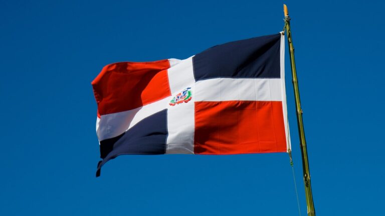 dominican_flag.jpg