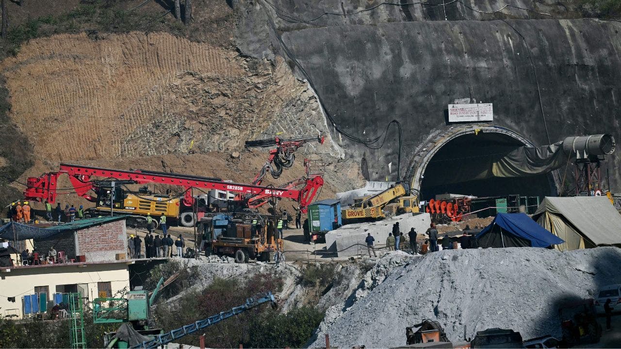 india-tunnel-rescue2.jpg