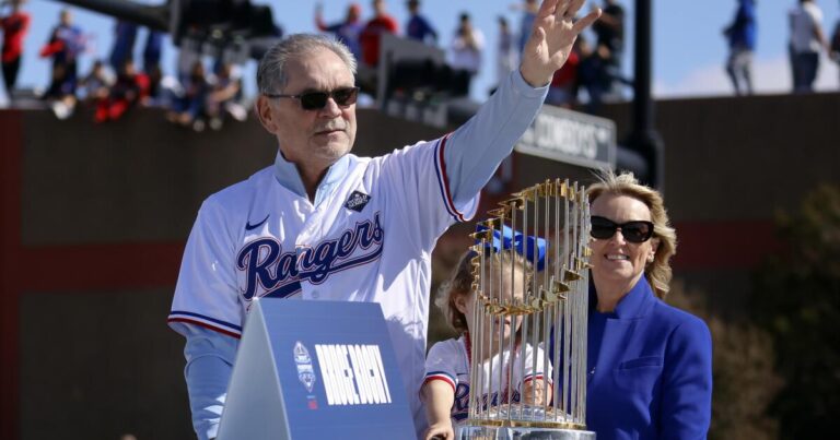 rangers-world-series-parade-baseball-89127.jpg